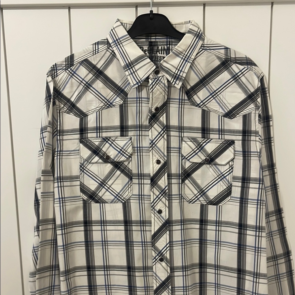 Men’s Shirt. Men’s Western Shirt. Reclaim Brand from Buckle. Large Black & Blue.